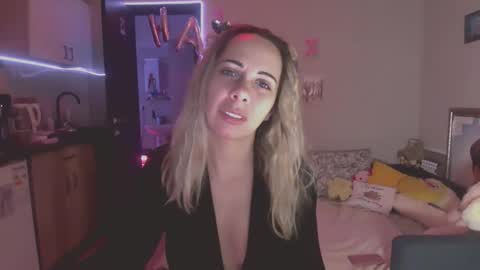 lady_smile69 online show from 10/02/25, 01:12