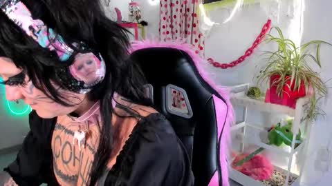 Snapshot of lady_sontse_ chatting on 02/08/26, 09:07 Mia online show from 02/08/26, 09:07