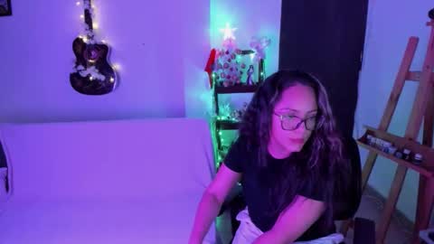 Sophie   online show from 11/27/25, 09:06