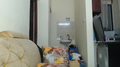 Snapshot of lady_twerky chatting on 10/26/25, 12:38 Maya online show from 10/26/25, 12:38