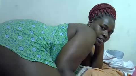 Snapshot of lady_veee chatting on 03/02/26, 09:38 vivi online show from 03/02/26, 09:38