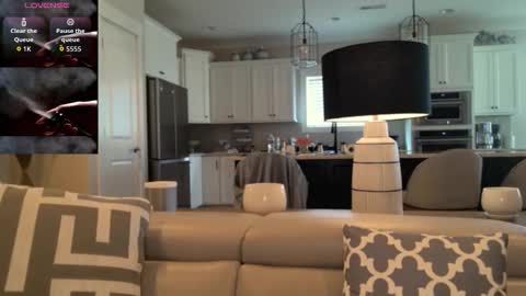 Ladybabs online show from 03/31/26, 06:30