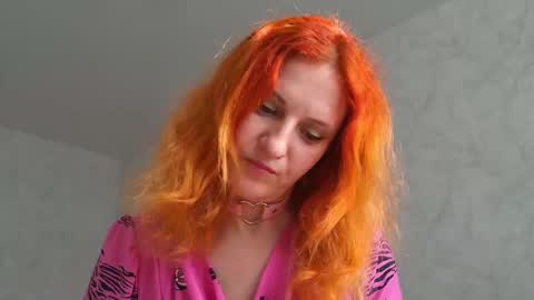 Sima Ladybigsmile online show from 03/02/26, 07:15