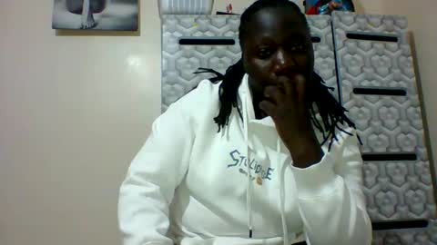 lindah32 online show from 12/30/24, 05:23