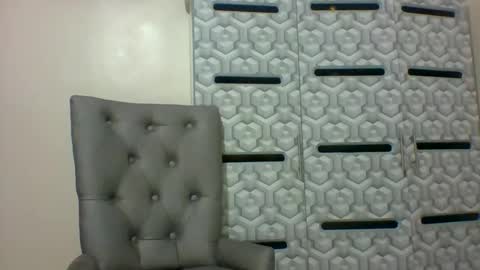 lindah32 online show from 01/09/25, 09:26