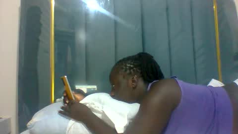 lindah32 online show from 01/20/25, 06:10