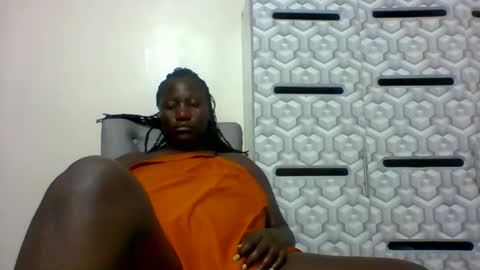 Snapshot of ladyblossoms19 chatting on 01/27/25, 01:37 lindah32 online show from 01/27/25, 01:37