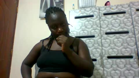 lindah32 online show from 01/30/25, 11:02