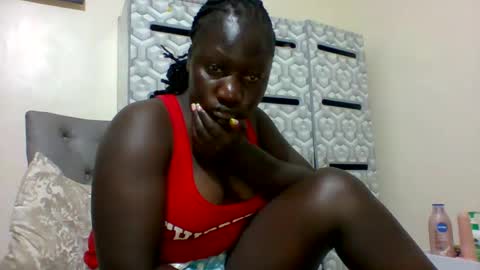 lindah32 online show from 03/06/25, 06:48