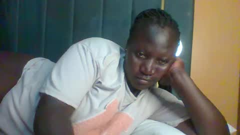 lindah32 online show from 10/16/25, 06:31