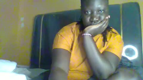 Snapshot of ladyblossoms19 chatting on 06/01/26, 10:06 lindah32 online show from 06/01/26, 10:06