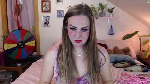 ladyboyhomemaker online show from 01/04/25, 11:22