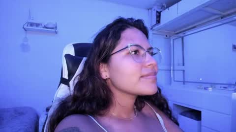  Lady  online show from 05/27/26, 05:15