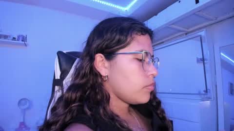 Snapshot of ladybrown_16 chatting on 06/12/26, 02:54 Lady online show from 06/12/26, 02:54