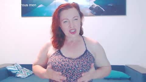 Snapshot of ladyelizabeth777 chatting on 10/08/25, 06:33 Beth online show from 10/08/25, 06:33