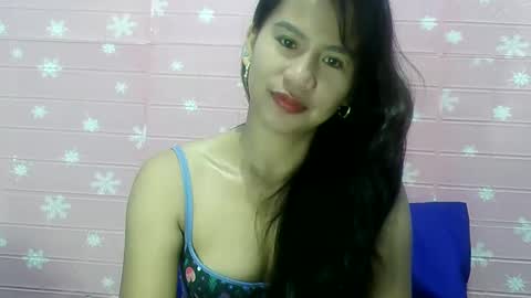 Snapshot of ladyinred201 chatting on 12/27/24, 08:18 ladyinred201 online show from 12/27/24, 08:18