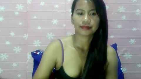 Snapshot of ladyinred201 chatting on 02/14/25, 11:09 ladyinred201 online show from 02/14/25, 11:09