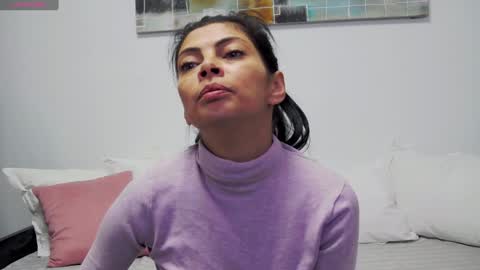 Lia online show from 12/11/24, 04:39