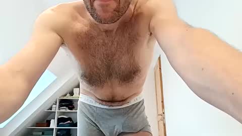 ladylover_1 online show from 12/13/24, 09:02