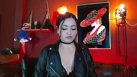 Snapshot of ladylunatikka chatting on 03/07/26, 10:40 ladylunatikka online show from 03/07/26, 10:40