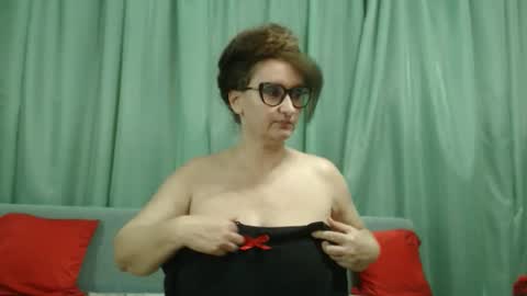 Snapshot of ladynicolehot333 chatting on 03/13/26, 02:12 Nicole online show from 03/13/26, 02:12