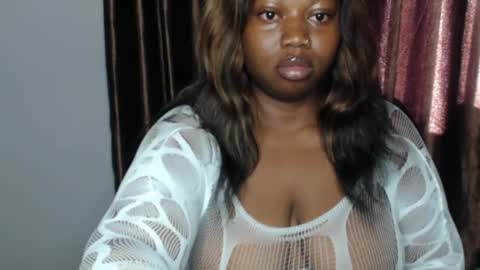 youngladynina online show from 05/10/26, 08:52