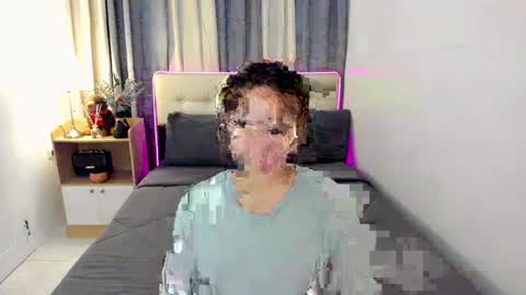 Snapshot of ladyrubelyn chatting on 01/19/25, 05:37 Ruby online show from 01/19/25, 05:37