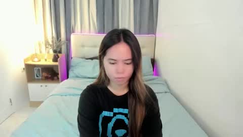 Snapshot of ladyrubelyn chatting on 09/17/25, 05:53 Ruby online show from 09/17/25, 05:53