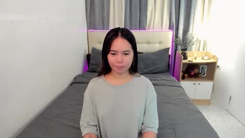 Snapshot of ladyrubelyn chatting on 11/24/25, 04:12 Ruby online show from 11/24/25, 04:12