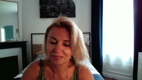 Snapshot of ladysexyx chatting on 09/11/25, 12:05 ladysexyx online show from 09/11/25, 12:05