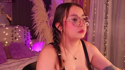 Lady  online show from 04/09/26, 06:19