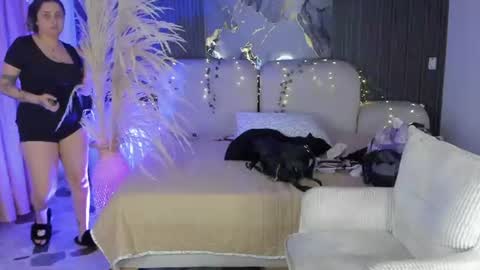 Snapshot of ladysweetts chatting on 07/11/26, 03:31 Lady online show from 07/11/26, 03:31