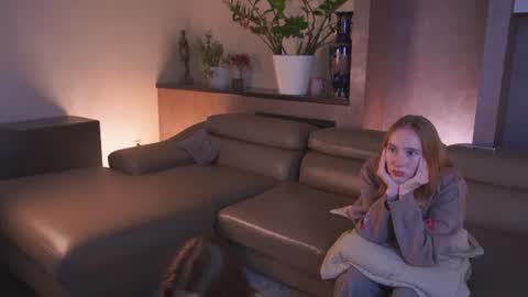 Snapshot of laelneizer chatting on 06/23/26, 12:36 laelneizer online show from 06/23/26, 12:36
