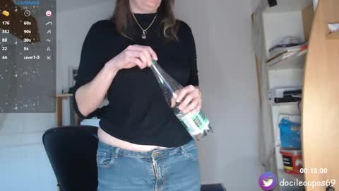 Lea online show from 12/19/24, 04:02