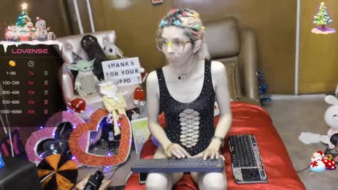 Snapshot of laflakita21 chatting on 12/13/24, 03:05 Skinnygirl online show from 12/13/24, 03:05