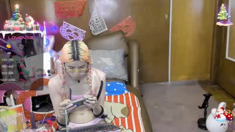 Snapshot of laflakita21 chatting on 02/23/25, 03:45 Skinnygirl online show from 02/23/25, 03:45