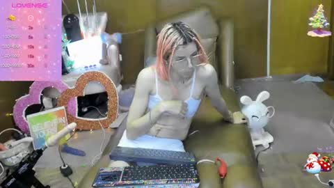 Snapshot of laflakita21 chatting on 09/27/25, 02:16 Skinnygirl online show from 09/27/25, 02:16