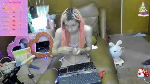 Snapshot of laflakita21 chatting on 10/08/25, 12:08 Skinnygirl online show from 10/08/25, 12:08