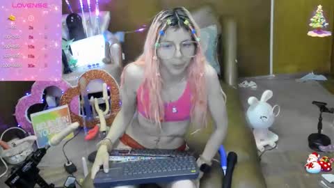 Snapshot of laflakita21 chatting on 10/23/25, 01:38 Skinnygirl online show from 10/23/25, 01:38