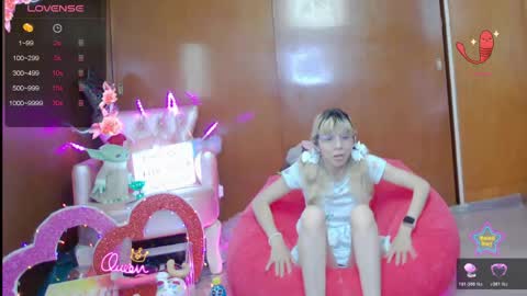 Snapshot of laflakita21 chatting on 04/12/26, 12:26 Skinnygirl online show from 04/12/26, 12:26