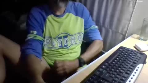 La Genova esta Dura beard boy male dick mastubate latinosexy latinohot latino glasses mature strong stronglegs online show from 04/27/26, 09:07