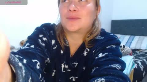  paola and a guest lol    online show from 05/04/26, 03:19