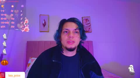 Snapshot of laia_and_damian chatting on 10/30/25, 12:17 laia_and_damian online show from 10/30/25, 12:17