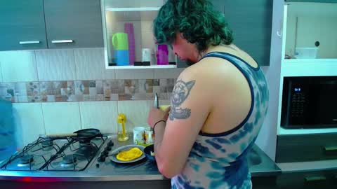 Snapshot of laia_and_damian chatting on 11/15/25, 01:29 laia_and_damian online show from 11/15/25, 01:29