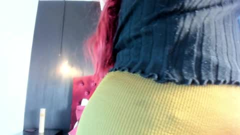 Snapshot of laia_jonees chatting on 05/15/26, 11:50 Laia online show from 05/15/26, 11:50