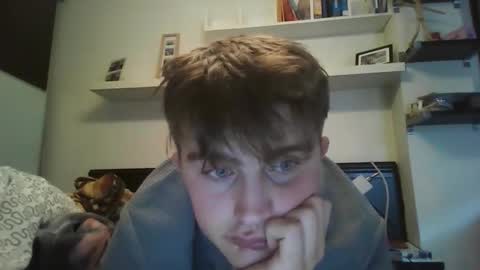 Snapshot of laikthing18 chatting on 12/03/25, 03:10 laikthing18 online show from 12/03/25, 03:10