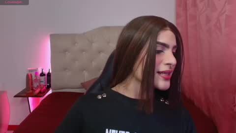 Camila online show from 10/21/25, 04:57