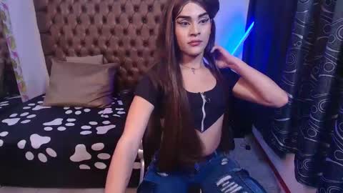 Camila online show from 04/14/26, 08:59