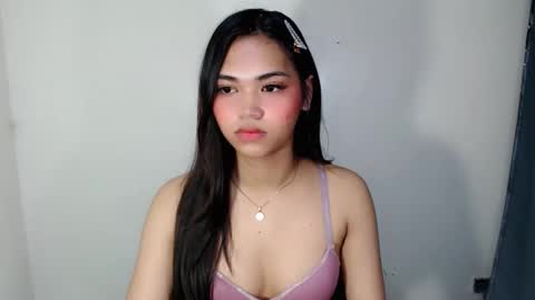 Snapshot of laire_allure chatting on 05/20/26, 07:03 laire online show from 05/20/26, 07:03