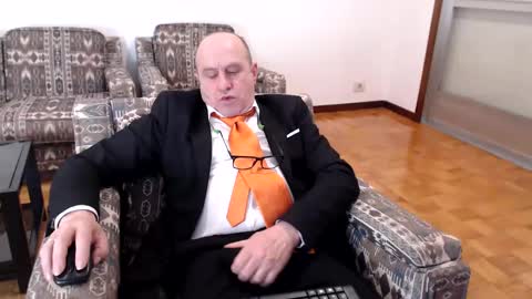 lajose52 online show from 01/10/25, 08:04